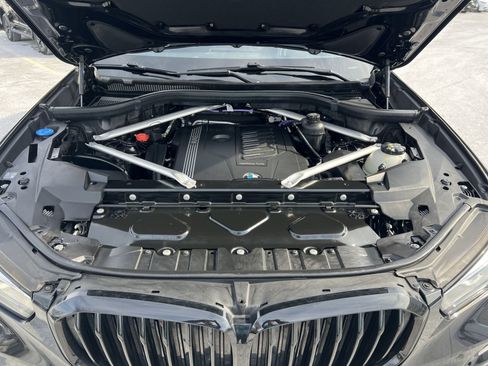 Used 2023 BMW X5 xDrive40i w/ M Sport Package image 28
