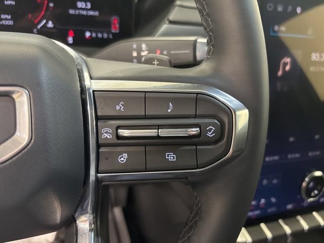 Used 2026 GMC Acadia Elevation w/ Elevation Premium Package FWD image 41