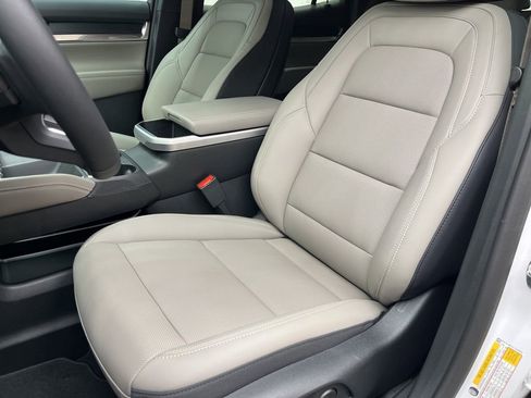 New 2026 GMC Terrain Elevation FWD image 8