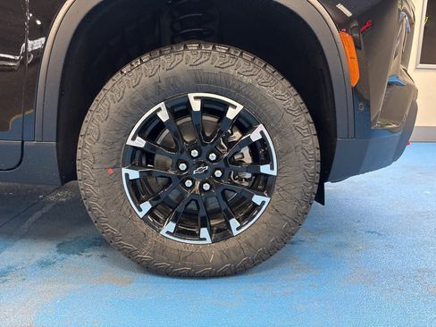 New 2026 Chevrolet Traverse Z71 image 3