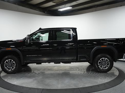 New 2026 GMC Sierra 2500 SLT w/ SLT Convenience Package AWD/4WD image 4