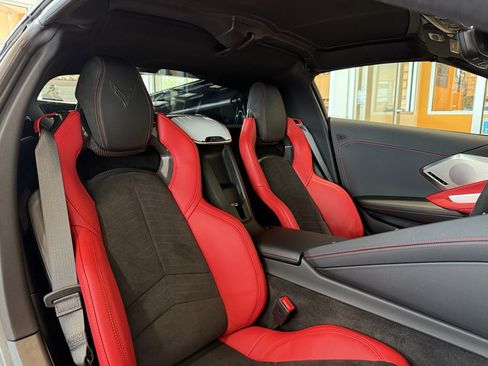 New 2025 Chevrolet Corvette Stingray Preferred Cpe w/ Z51 Performance Package image 20