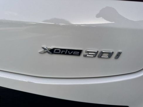 Used 2022 BMW X4 xDrive30i w/ M Sport Package AWD/4WD image 39
