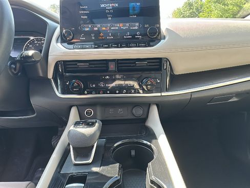 Certified 2021 Nissan Rogue SL w/ Premium Package AWD/4WD image 21