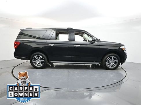 Used 2022 Ford Expedition Max Limited image 10