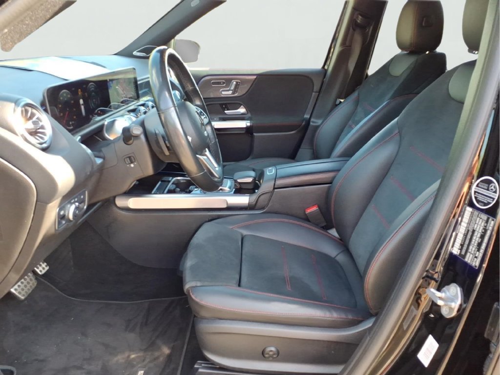 Used 2021 Mercedes-Benz GLB 250 4MATIC image 15