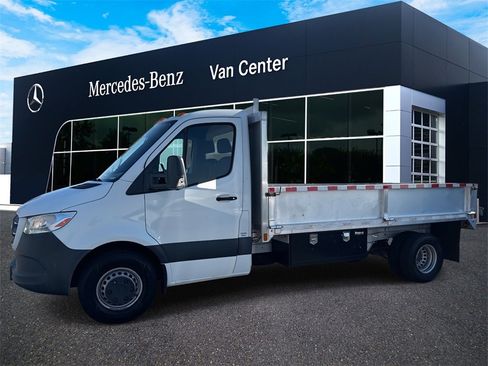 Used 2019 Mercedes-Benz Sprinter 170 w/ Chrome Grille Package image 6