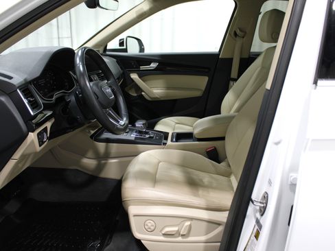 Used 2018 Audi Q5 2.0T Premium Plus w/ Premium Plus Package image 3