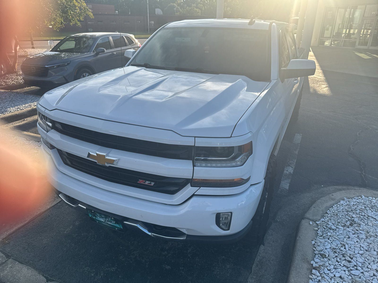 Used 2017 Chevrolet Silverado 1500 LT w/ All Star Edition AWD/4WD image 6