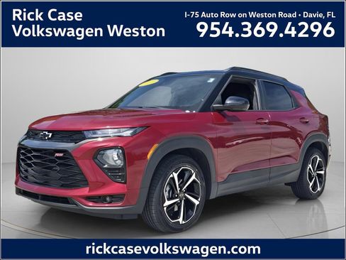 Used 2021 Chevrolet TrailBlazer RS w/ Sun and Liftgate Package FWD image 1