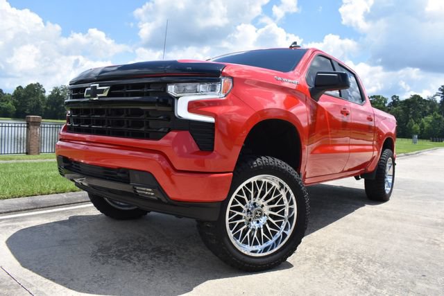 Used 2023 Chevrolet Silverado 1500 RST w/ Convenience Package II AWD/4WD image 5