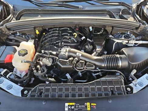 Used 2024 Jeep Grand Cherokee Altitude AWD/4WD image 28