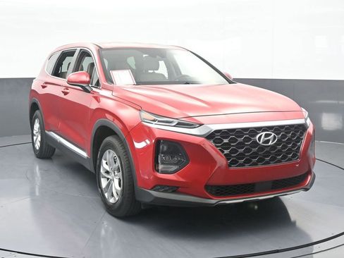 Used 2019 Hyundai Santa Fe SE image 9