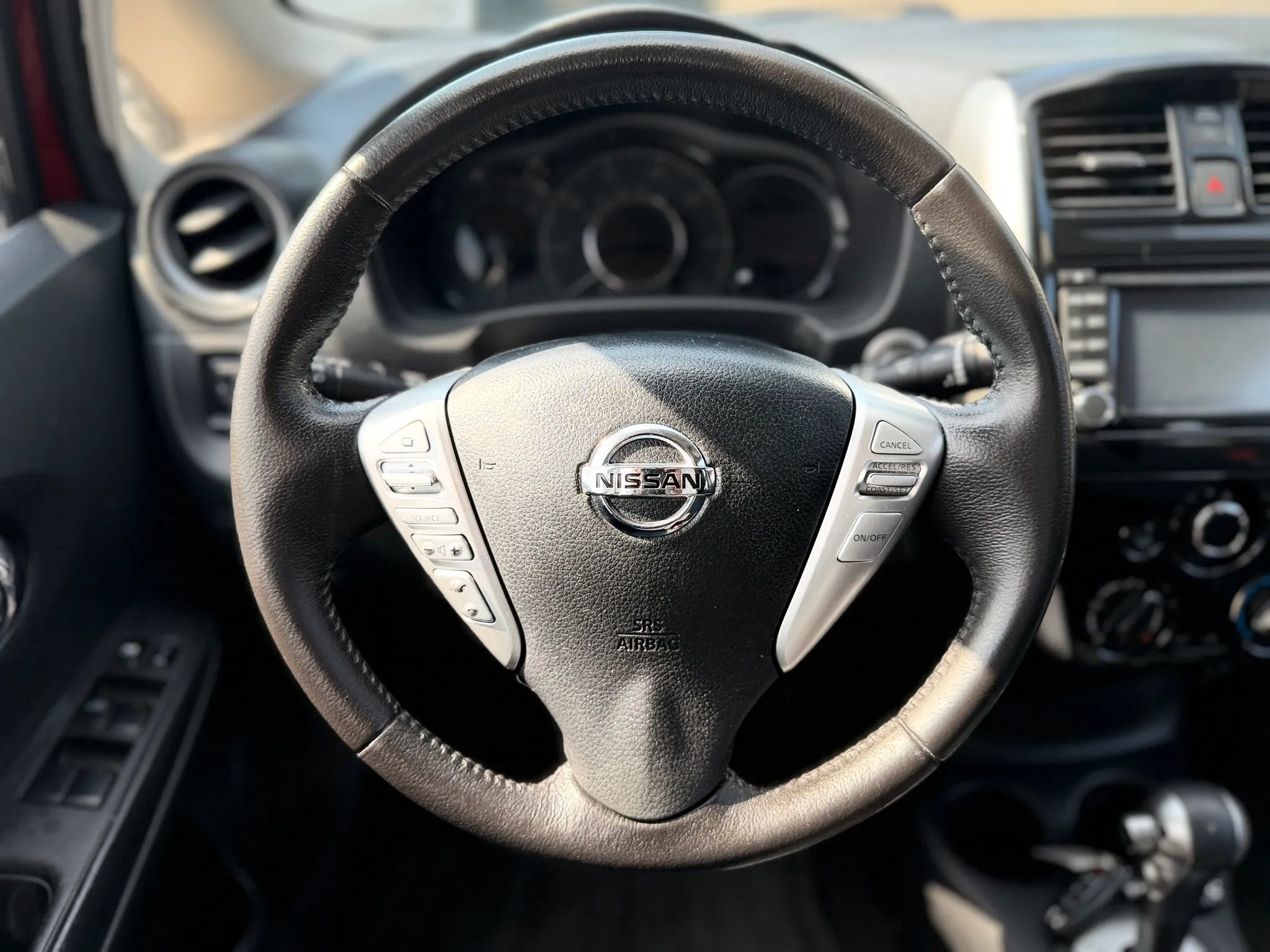 Used 2015 Nissan Versa Note FWD image 31