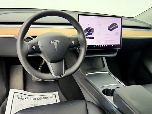 Used 2023 Tesla Model Y Long Range AWD/4WD image 12