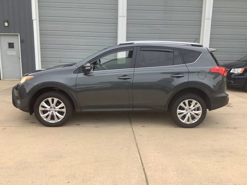 Used 2015 Toyota RAV4 Limited AWD/4WD image 5