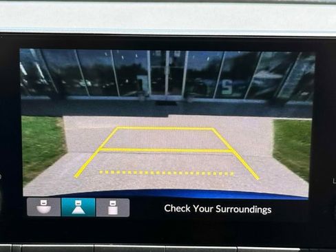 Used 2022 Honda Civic EX image 5