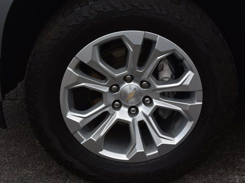 Used 2023 Chevrolet Silverado 1500 LTZ w/ LTZ Convenience Package II AWD/4WD image 10