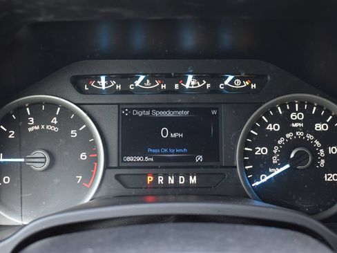 Used 2018 Ford F150 XLT w/ Equipment Group 302A Luxury AWD/4WD image 11