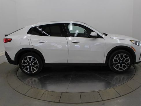 Used 2025 BMW X2 xDrive28i w/ Convenience Package AWD/4WD image 46