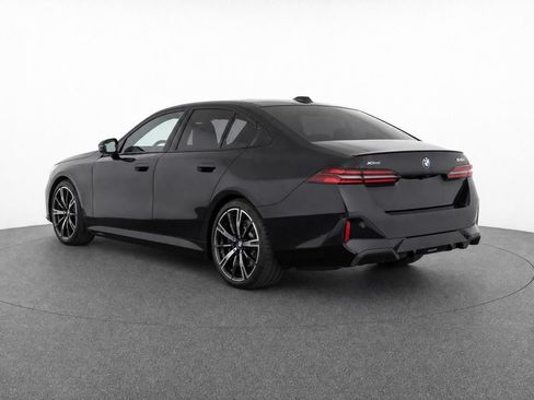 Used 2024 BMW 540i xDrive w/ Executive Package AWD/4WD image 32
