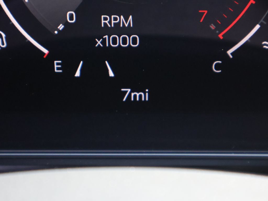 New 2027 GMC Terrain Elevation w/ Elevation Premium Package AWD/4WD image 39