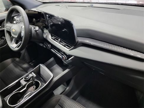 New 2026 Chevrolet Equinox LT image 15