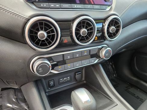 Used 2024 Nissan Sentra SV FWD image 25