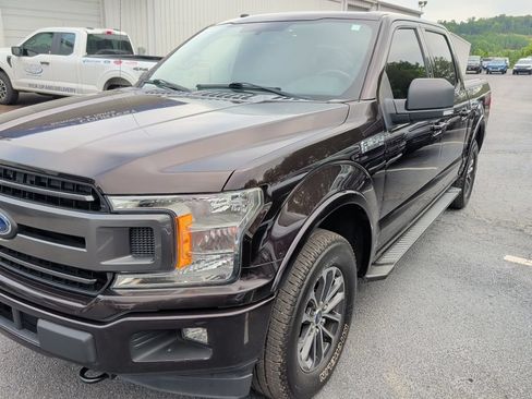 Used 2018 Ford F150 XLT w/ Equipment Group 302A Luxury AWD/4WD image 3