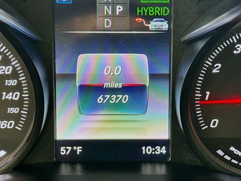 Used 2019 Mercedes-Benz GLC 350e 4MATIC image 18