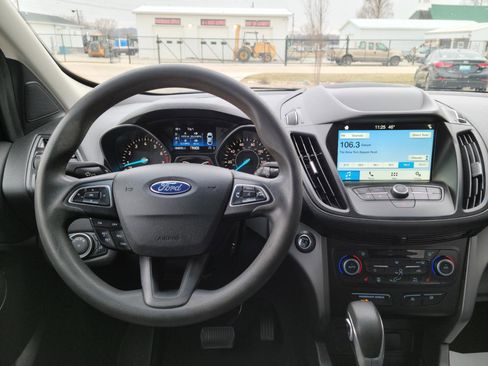 Used 2019 Ford Escape SE image 10