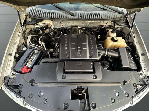 Used 2008 Lincoln Navigator L 4WD image 39