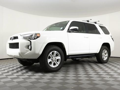 Used 2015 Toyota 4Runner SR5 Premium image 1
