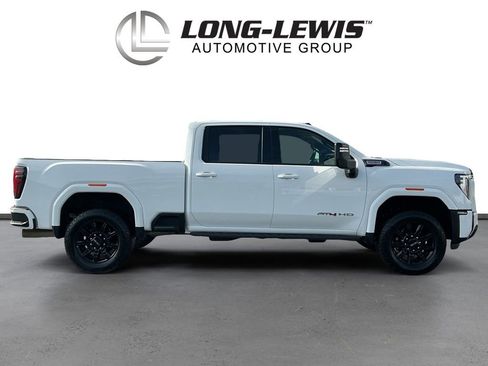 Used 2025 GMC Sierra 2500 AT4 w/ AT4 Premium Plus Package AWD/4WD image 8