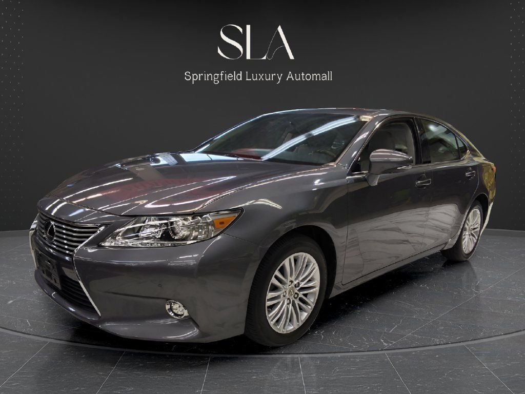 Used 2014 Lexus ES 350 w/ Luxury Package FWD image 4