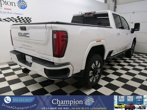 Used 2024 GMC Sierra 2500 Denali w/ Denali Reserve Package AWD/4WD image 16
