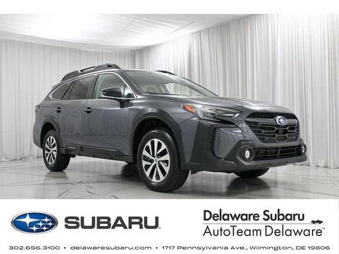 Used 2023 Subaru Outback Premium image 1