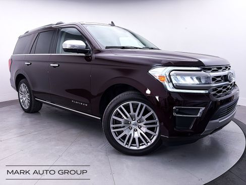 Used 2024 Ford Expedition Platinum AWD/4WD image 1