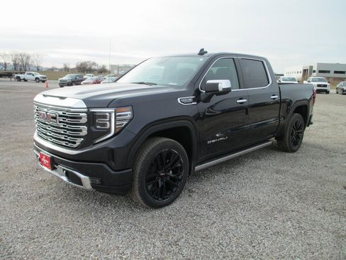 New 2026 GMC Sierra 1500 Denali w/ Denali Reserve Package image 11
