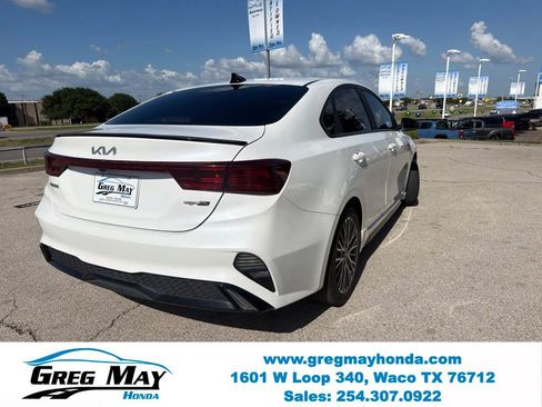 Used 2023 Kia Forte GT-Line w/ GT-Line Premium Package FWD image 3