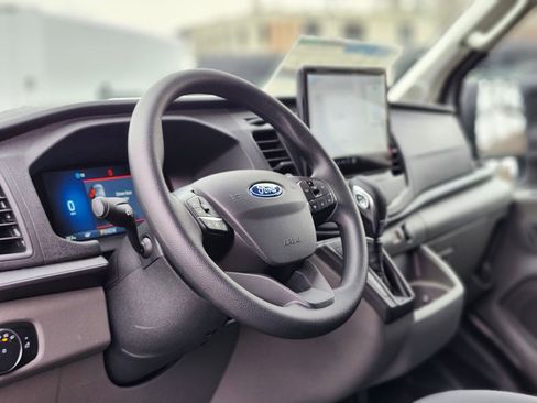 New 2026 Ford Transit 250 148 Medium Roof w/ Load Area Protection Package image 17