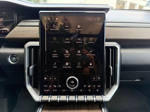 Used 2026 GMC Acadia Denali w/ Super Cruise Package AWD/4WD image 19