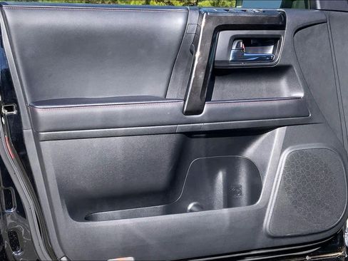 Used 2024 Toyota 4Runner TRD Off-Road Premium image 21