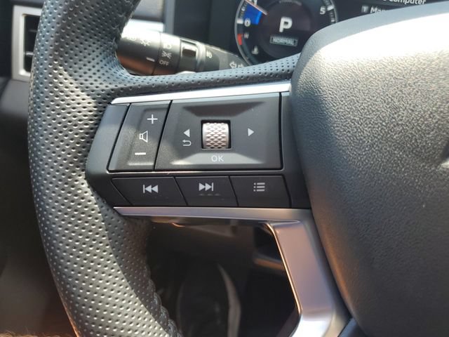Used 2024 Mitsubishi Outlander SEL AWD/4WD image 23