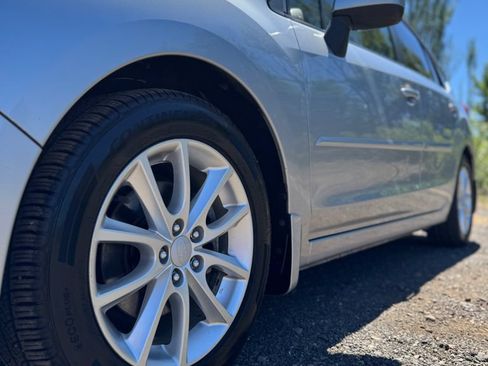 Used 2012 Subaru Impreza 2.0i Premium AWD/4WD image 32