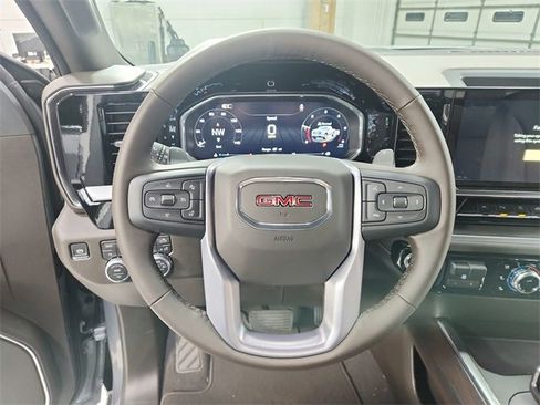 New 2026 GMC Sierra 1500 SLT image 24