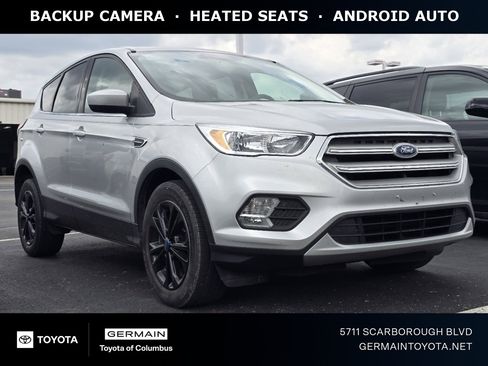 Used 2019 Ford Escape SE image 1