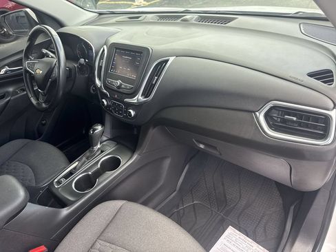 Used 2020 Chevrolet Equinox LT w/ Driver Convenience Package FWD image 31