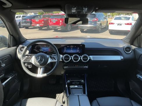 Certified 2026 Mercedes-Benz GLB 250 4MATIC image 27