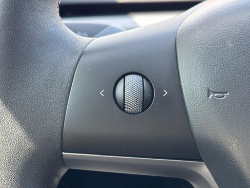 Used 2023 Tesla Model 3 Standard Range image 17